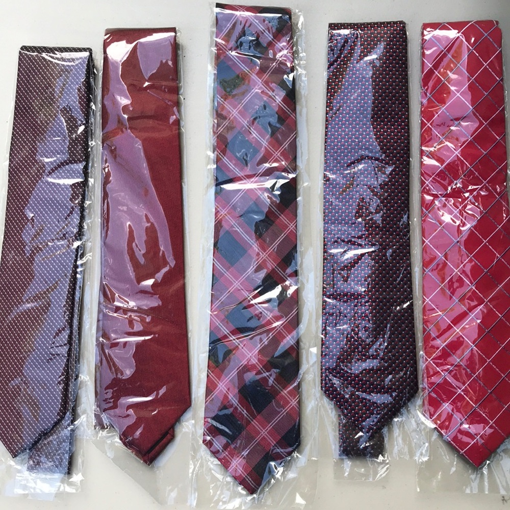 Lot of 5 Red ties ($8 tie Bundles 3/$20)